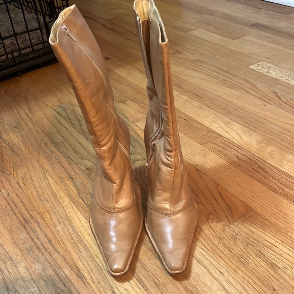 Luichiny Tan Heeled Boots